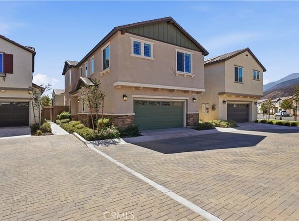 16281 Castello Lane, Fontana, CA 92336