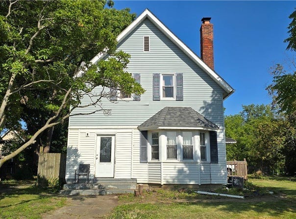 1518 Middle Avenue, Elyria, OH 44035