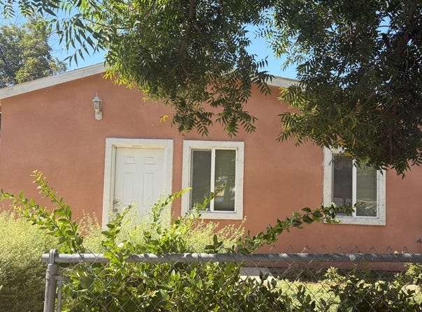21177 Universal st, Lost Hills, CA 93249