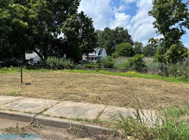 545 11th Street, West Point, VA 23181