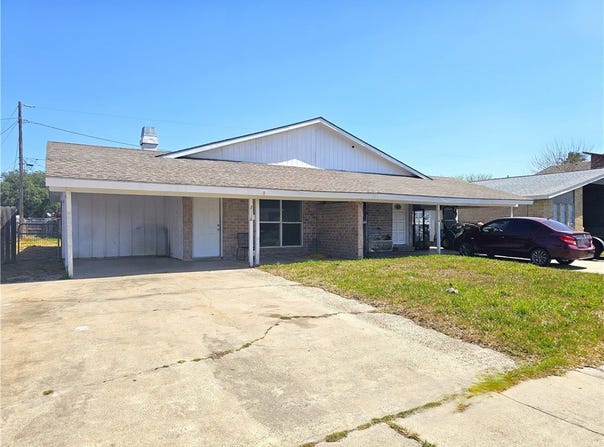 2116 Zephyr Circle, Ingleside, TX 78362