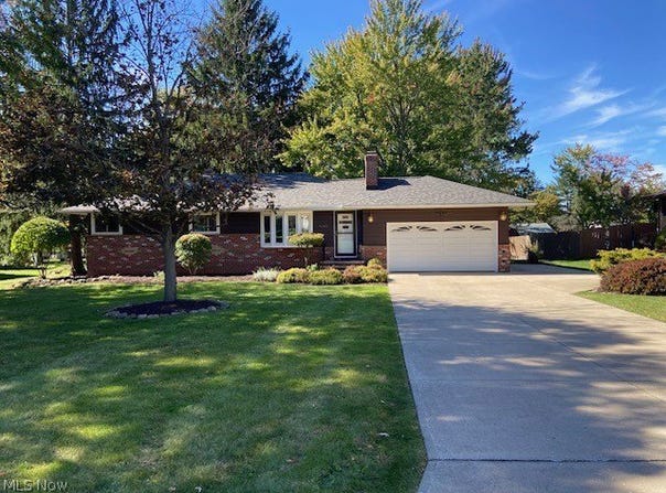 8260 Craig Lane, Broadview Heights, OH 44147