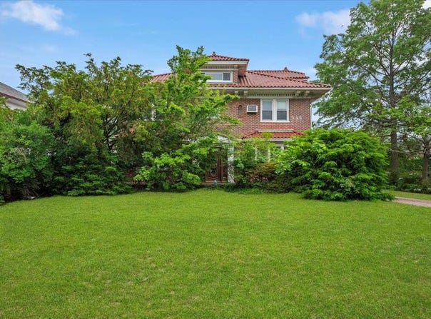 345 Broadway, Lawrence, NY 11559