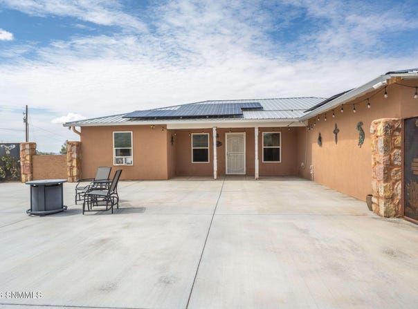 7245 Brahman Road, Las Cruces, NM 88012