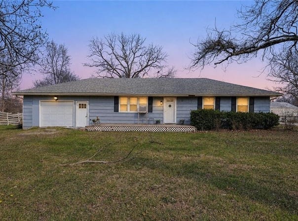 529 N 5 Street, Lacygne, KS 66040
