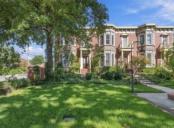 1621 S Lewis Avenue, Tulsa, OK 74104