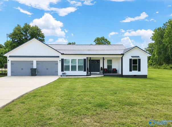 520 Cloverleaf Circle, Killen, AL 35645