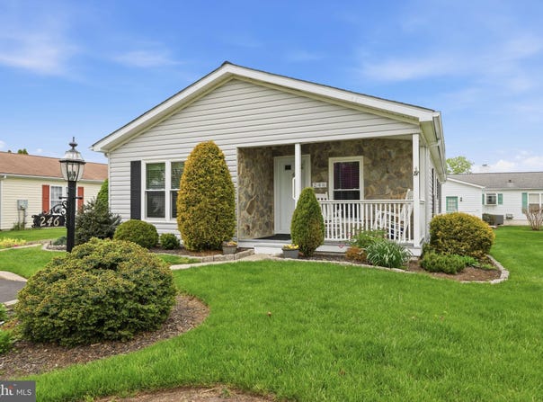 246 THRUSH Circle, NEW HOPE, PA 18938