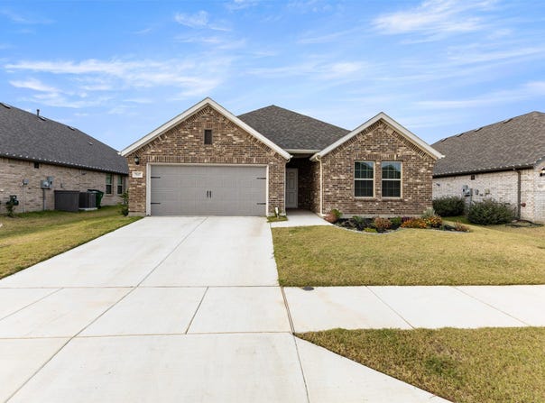 7537 Prairie Holly Lane, Venus, TX 76084