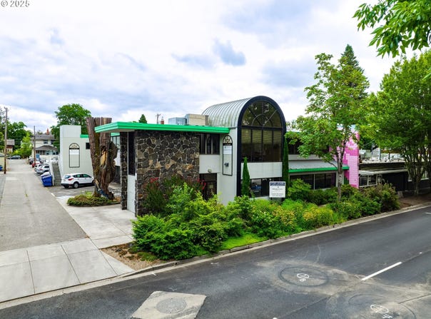 1255 PEARL St, Eugene, OR 97401
