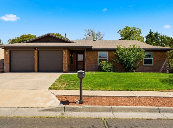 5410 Edwards Drive NE, Albuquerque, NM 87111
