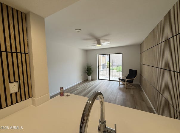 3033 E DEVONSHIRE Avenue, Phoenix, AZ 85016