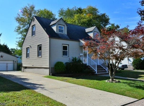 39-02 Jasper Rd, Fair Lawn Boro, NJ 07410-5354