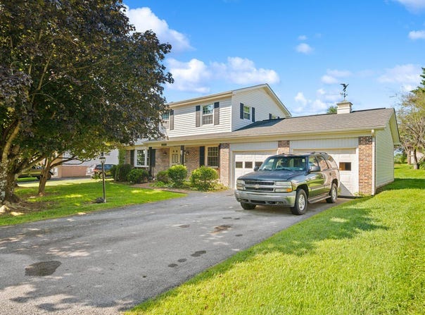 1245 Meadowlark Dr., Wytheville, VA 24382