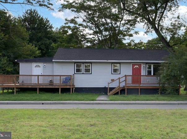 2 N RAILROAD Avenue, DELMAR, DE 19940