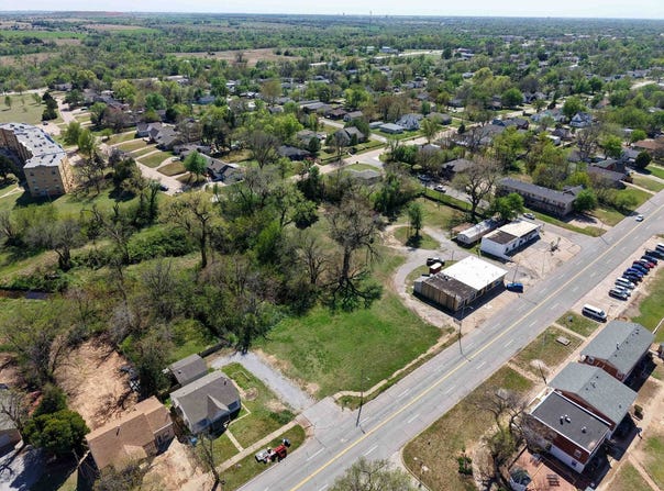 2001 E Maine St, Enid, OK 73701