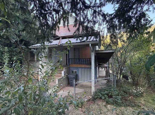 6124 Dunsmuir Avenue, Dunsmuir, CA 96025