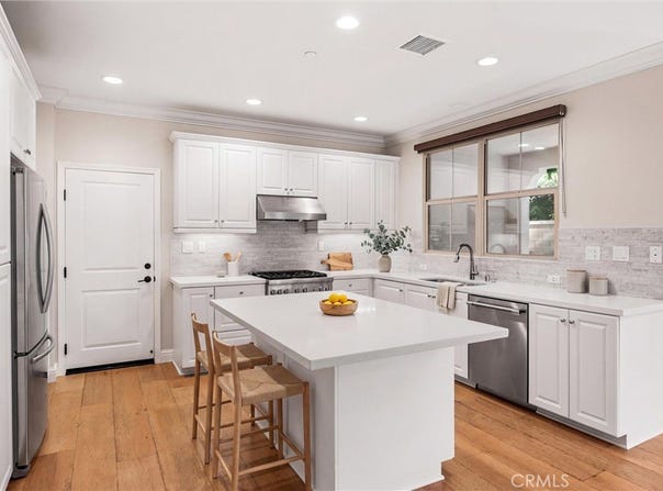 83 Henson, Irvine, CA 92620