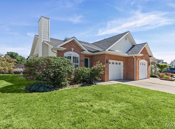 1516 English Pine, O'Fallon, IL 62269