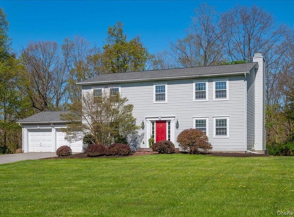 13 Hart Drive, Poughkeepsie, NY 12603