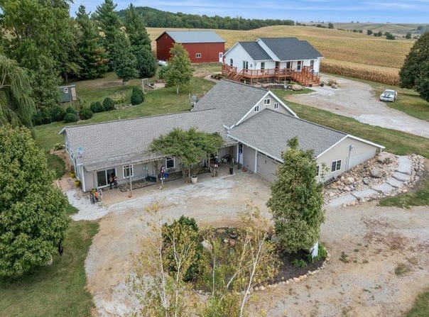 7812 & 7824 N 67th Avenue E, Kellogg, IA 50135