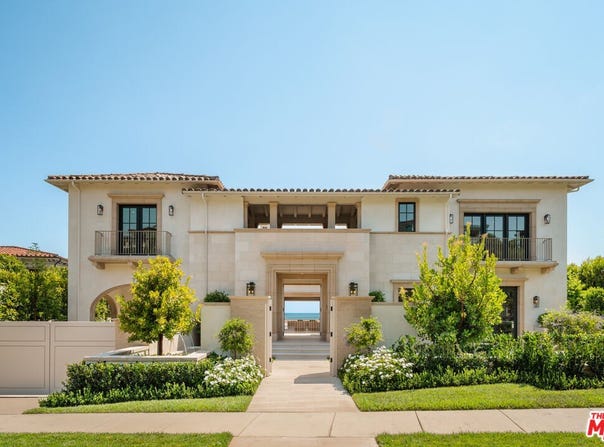 18 Swimmers Point, Newport Coast, CA 92657