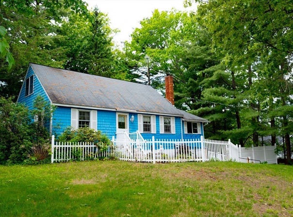 84 Hemlock Dr, Fitchburg, MA 01420