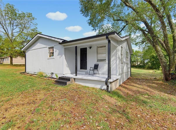 290 Hattabaugh Drive, Elkins, AR 72727