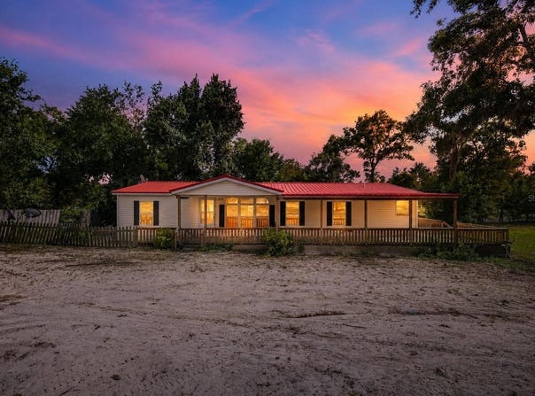 2251 SE 136TH Avenue, MORRISTON, FL 32668