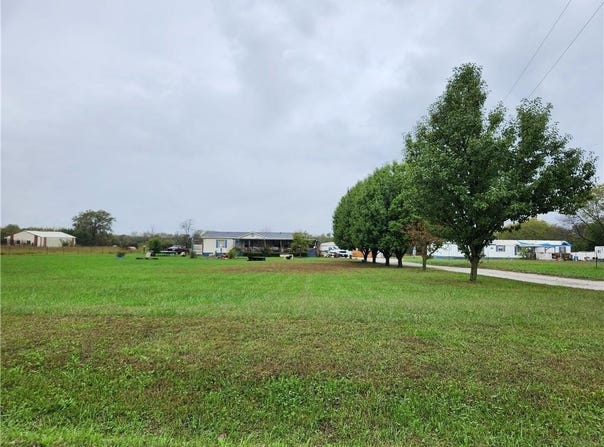 333 SE 901st Road, Clinton, MO 64735