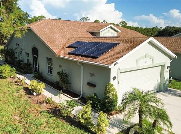 5205 Whitten Dr, NAPLES, FL 34104