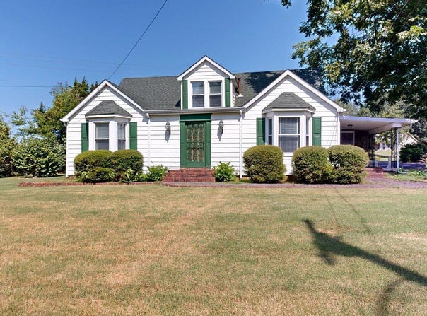 808 W Main Street, Newbern, TN 38059