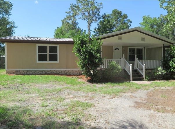 108 PINESHORE Drive, SATSUMA, FL 32189
