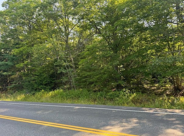Juniper Hill Road, Boothbay, ME 04537