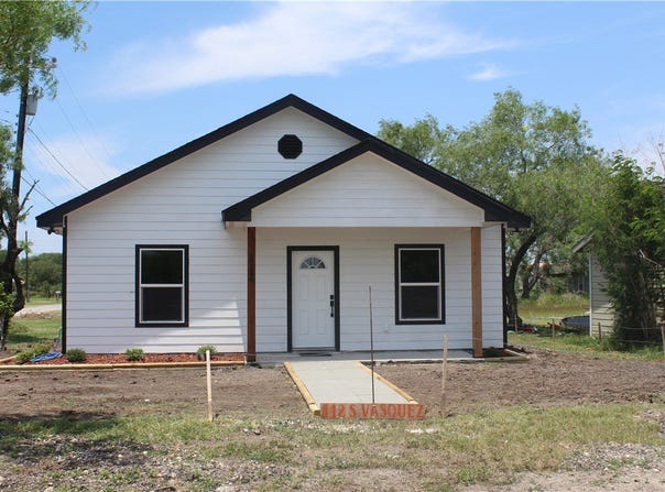 112 S VASQUEZ, Orange Grove, TX 78372