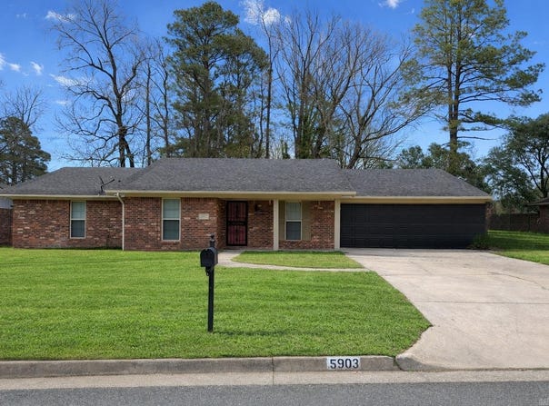 5903 Hampton Parkway, Pine Bluff, AR 71603