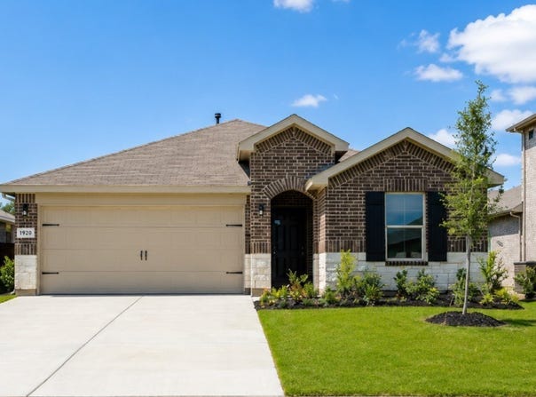 1920 CHEROKEE Lane, Cleburne, TX 76033