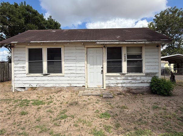 1008 S Aster Street S, Mathis, TX 78368