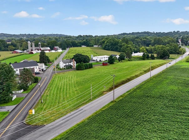 MIDDLE CREEK Road, LITITZ, PA 17543