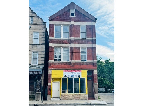3021 W Cermak Road, Chicago, IL 60623