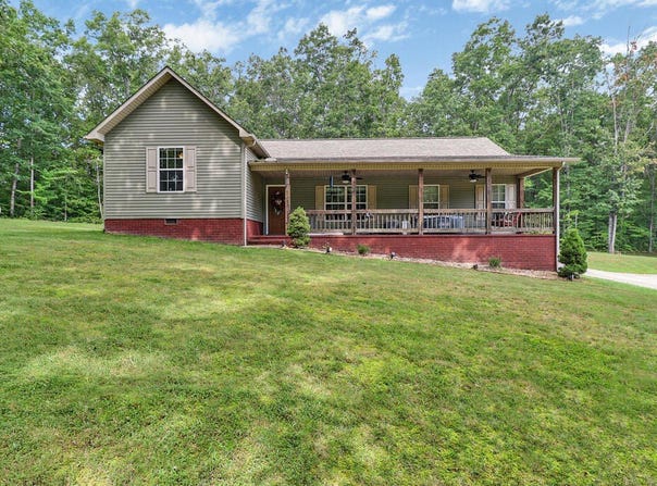 552 Robs Road, Grimsley, TN 38565
