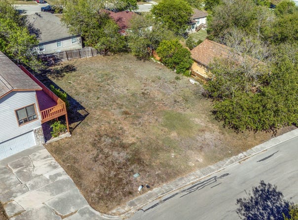 8907 Drowsey, Converse, TX 78109