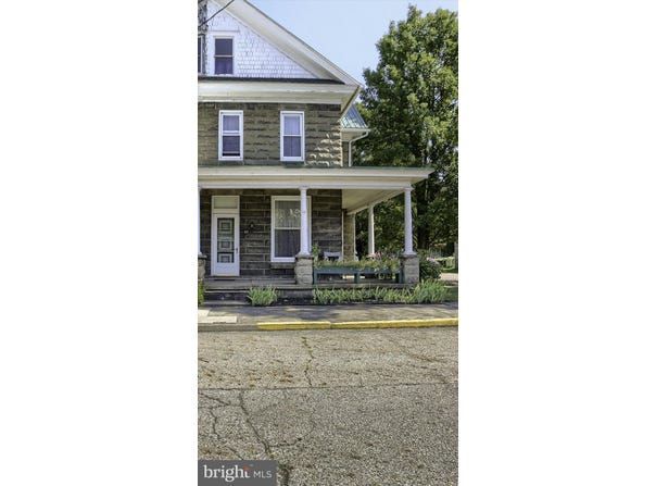 325 SPRUCE Street, LYKENS, PA 17048
