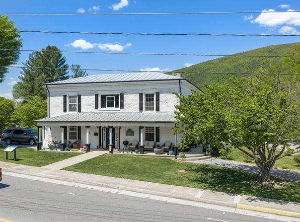 19391 Main St, Buchanan, VA 24066