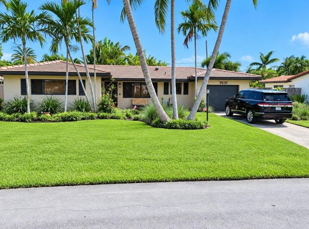 2630 NE 53RD Court, Lighthouse Point, FL 33064