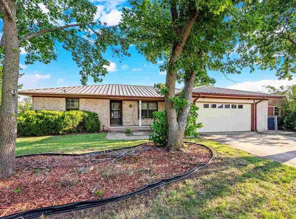 1309 Whisenant Ct, Duncan, OK