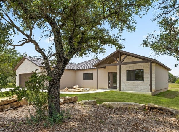 114 Rolling Hill Dr, Horseshoe Bay, TX 78657