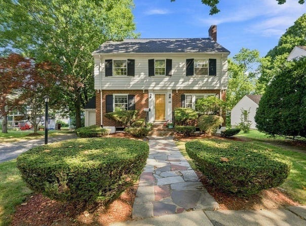 8 Carlson Circle, Boston, MA 02132