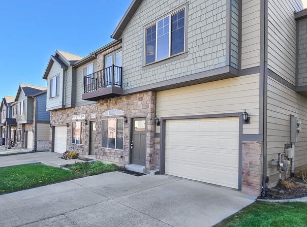 117 E RIVER BEND St, Saratoga Springs, UT 84045