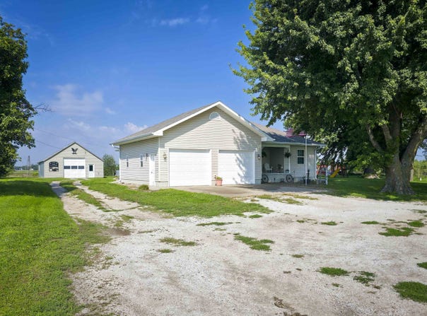 84255 539 Ave., Meadow Grove, NE 68752